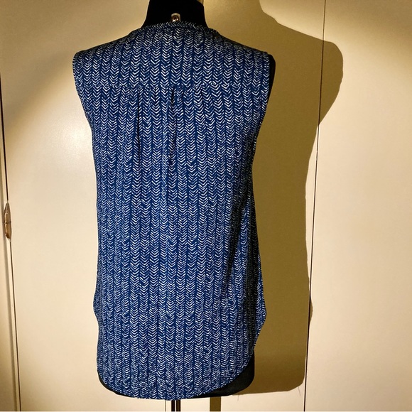 Eddie Bauer herringbone pattern blue tank top, size XS - Picture 7 of 8